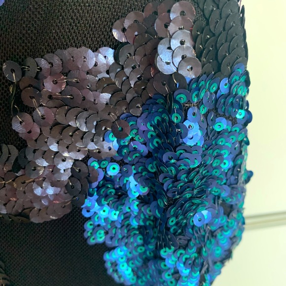 Sequinned tank top - Picture 2 of 3